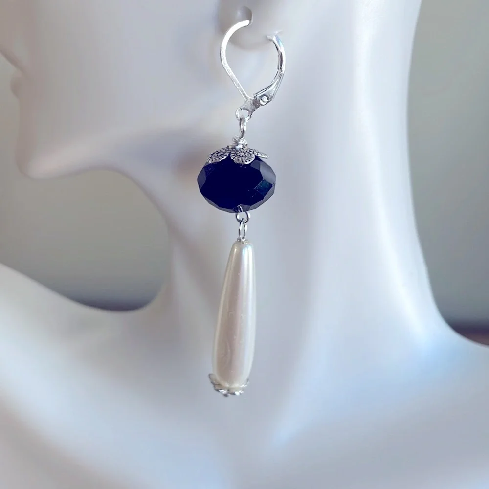 HAND CRAFTED DRAMATIC PEARL DROP EARRINGS White Oblong Glass Pearls Black Facets